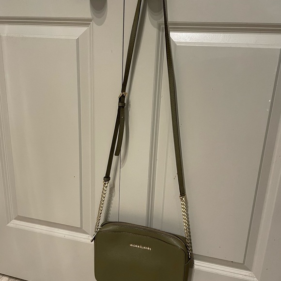 Michael Kors Crossbody & wallet set - Picture 4 of 8